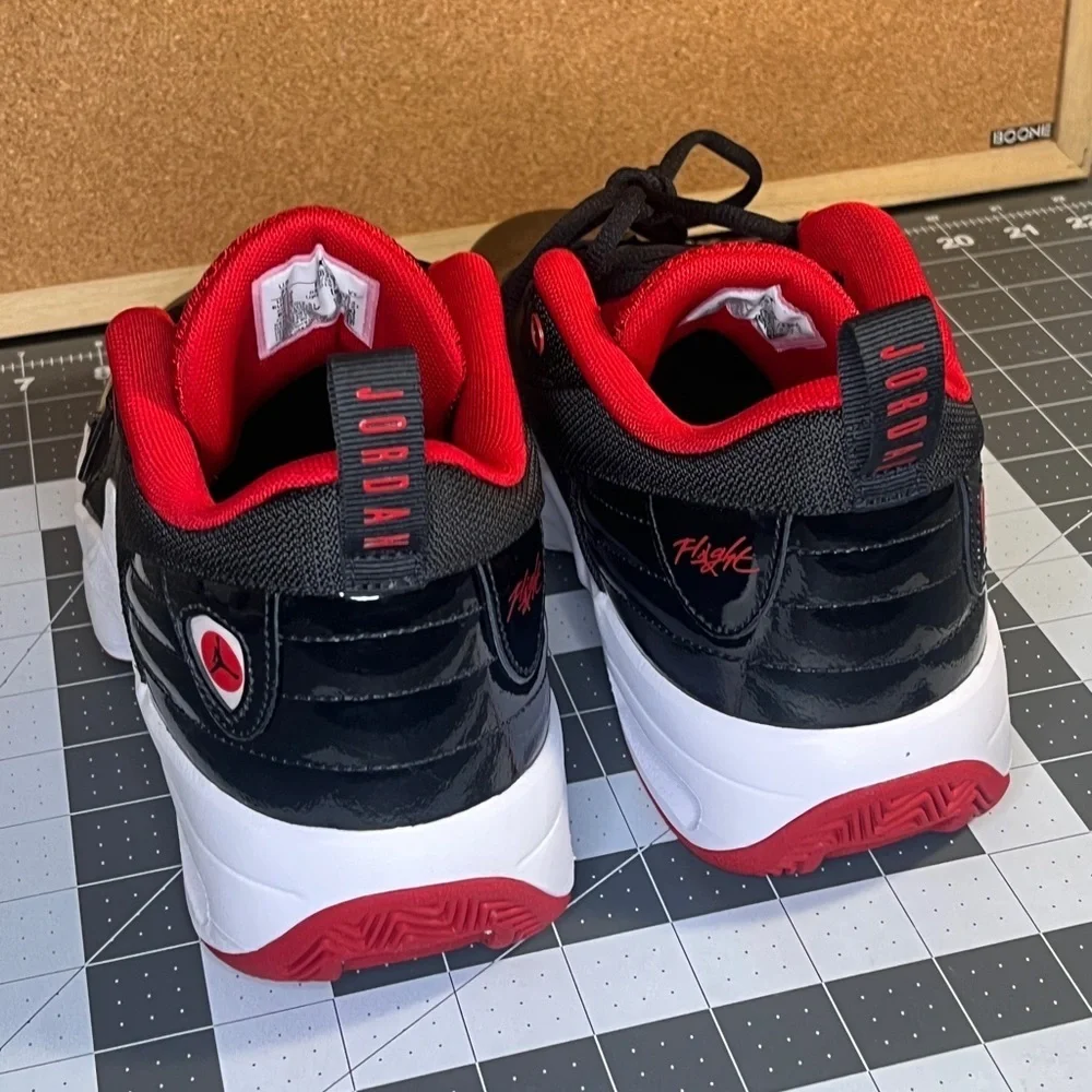 Jordan 'MAX AURA 6' Brand new NWOT